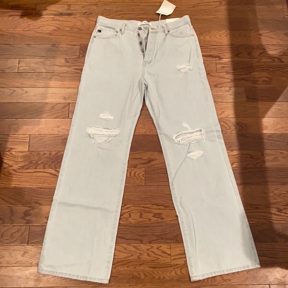 Brand new with tags Kancan 90’s jeans. Size 30 or 13.
